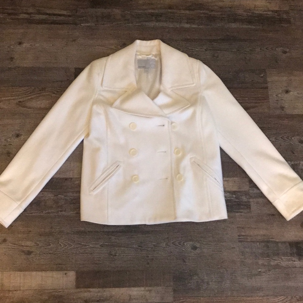 Old Navy cream colored pea coat/blazer size medium